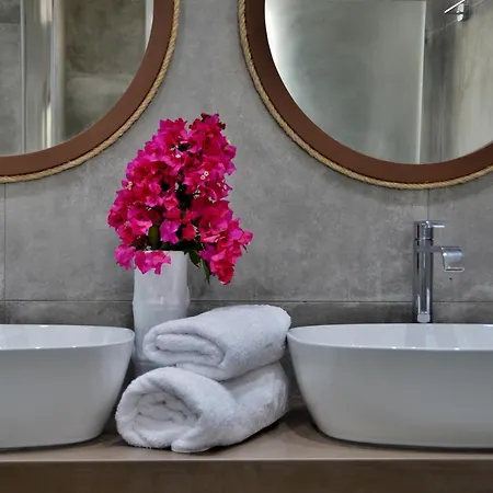 Hotel Christina Adelianos Kampos