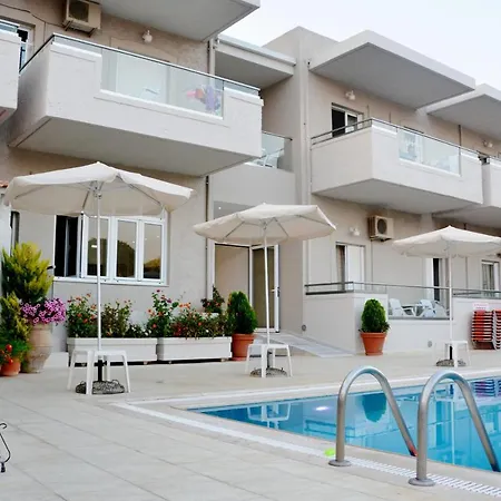 Hotel Christina Adelianos Kampos